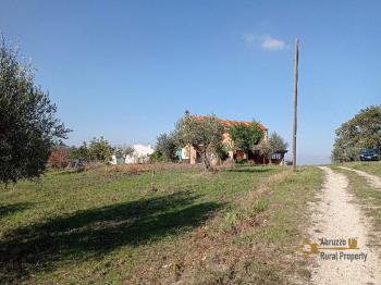 Private country house near the coast with land and seaview terrace. Italy | Abruzzo | Furci . € 165000 Ref.: FC3040 photo 5