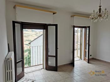 Beautiful town house with stunning countryside view for sale in Molise. Img15