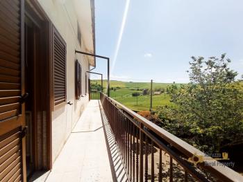 Incredible location for a villa for sale with three hectares of land. Italy | Molise | Salcito. €190000 Ref.: SAL0991 photo 38