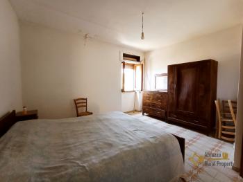 Town house with cellar and panoramic view for sale. Abruzzo. Img20