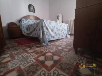 Stone house full of character with panoramic view and private garden. Italy | Molise | Castelbottaccio . €39.000 Ref.:CSB8820 photo 11