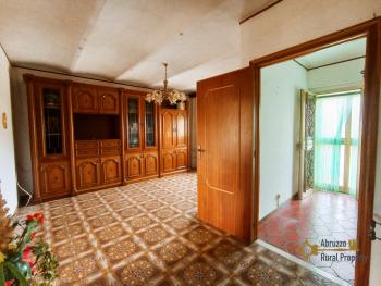 Nice country house with stunning terrace and 3000 sqm of land. Img14