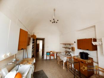 Historic town house with garden, terrace and garage, in Gissi. Img37