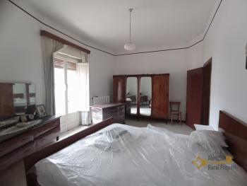 Perfect condition town house with terrace, garage and cellar, Molise. Img13