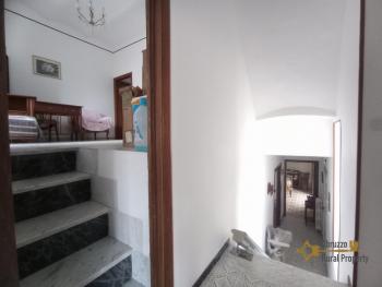 Perfect condition town house with terrace, garage and cellar, Molise. Img16