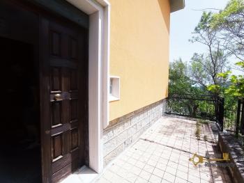 Very large villa of 400 sqm in perfect condition for sale. Italy | Abruzzo | Castiglione Messer Marino. €175.000 Ref.: CMM9894 photo 13