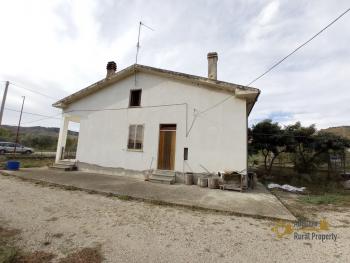 Perfect condition town house with garage and land for sale. Italy | Abruzzo | Gissi. € 115.000 Ref.: GI8089 photo 27