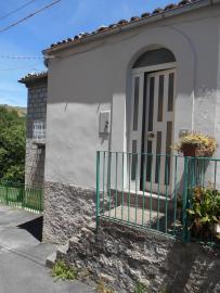 Character stone house for sale in Fallo. Abruzzo. Italy. Img2