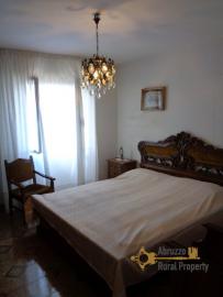 Lake view townhouse with garden for sale in Bomba, Abruzzo. Img16