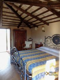 Luxury villa with large garden and olive grove. Manoppello. Img37