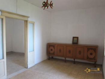 Tiny two bedroom town house for sale in Tufillo. Abruzzo. Img7