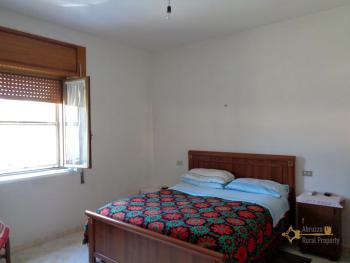 Two country houses with land for sale near Trivento. Molise. Img17