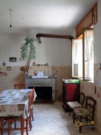 Two country houses with land for sale near Trivento. Molise. Img13