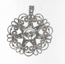 ‘Presentosa’ is an Abruzzo dialect word for ‘present’