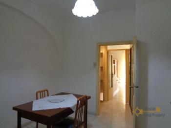Habitable one bedroom stone house for sale. Palmoli, Abruzzo. Img13