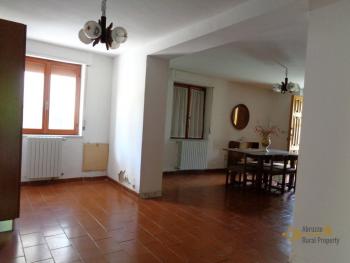 Five bedrooms country house with 5000 sqm of land for sale. Img28