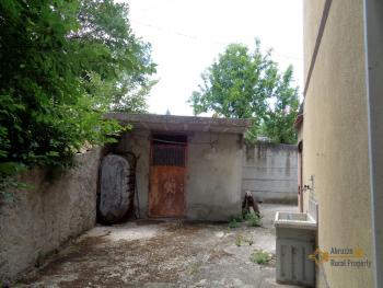 Five bedrooms country house with 5000 sqm of land for sale. Img31