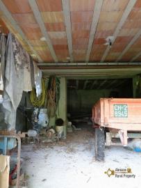 Five bedrooms country house with 5000 sqm of land for sale. Img33