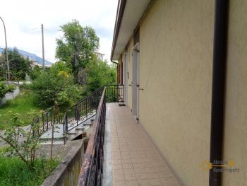 Five bedrooms country house with 5000 sqm of land for sale. Img6