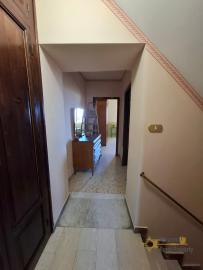 Four-bedroom traditional stone house with private garden. Agnone Img24