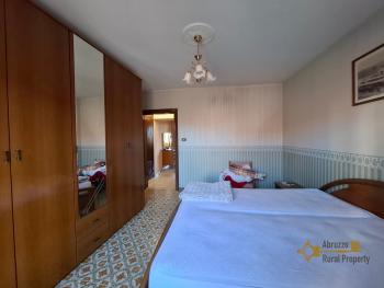 Four-bedroom traditional stone house with private garden. Agnone Img22