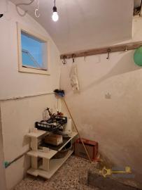 Four-bedroom traditional stone house with private garden. Agnone Img34