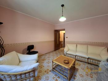 Four-bedroom traditional stone house with private garden. Agnone Img6