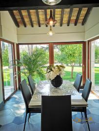 Stunning high-tech villa with heated pool, 4km to the beach. Img27