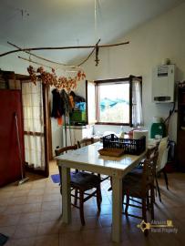 Pretty villa with a nice garden in very private location. Img44