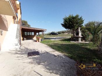 Country house near the coast with land and seaview terrace. San Buono. Img9