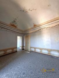 Elegant Historic Residence with Authentic Frescoes and Panoramic Views, near the Coast. Torino Di Sangro Img32