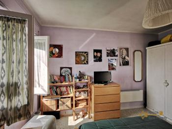 Inexpensive country house with terrace and 2600 sqm of land. Img19