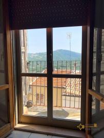 Four bedrooms town house with nice views. San Buono, Abruzzo. Img23
