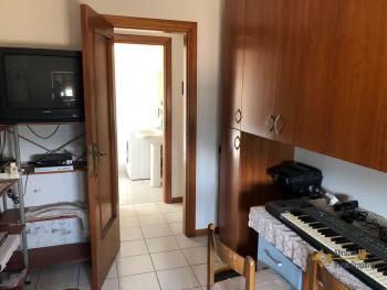 Four bedrooms town house with nice views. San Buono, Abruzzo. Img31