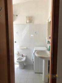 Four bedrooms town house with nice views. San Buono, Abruzzo. Img28