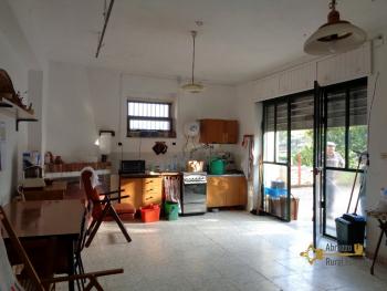 Detached building with two apartments, garden and basement. Img31