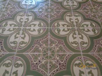 Detached building with two apartments, garden and basement. Img12