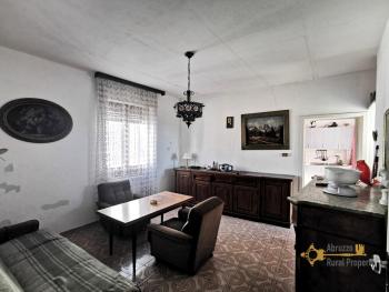 Perfect condition townhouse of 150 sqm near the coast, Abruzzo.