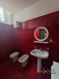 Ready to move in apartment with balconies and panoramic view. San Buono. Img22