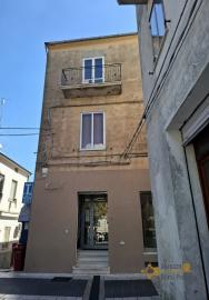 Ready to move in apartment with balconies and panoramic view. San Buono. Img28