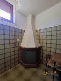 Ready to move in apartment with balconies and panoramic view. San Buono. Img8