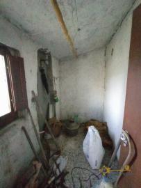 Ruin with land in the outskirt of Guilmi with mountain view for sale. Img7