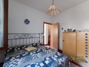 Four-bedroom cottage surrounded by 6000 sqm of land and woodland. Carpineto della Nora Img22