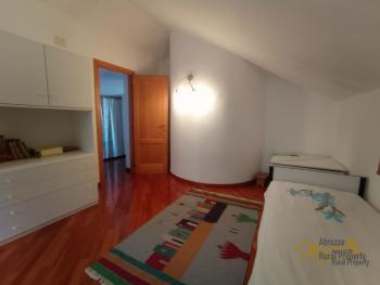 Four-bedroom cottage surrounded by 6000 sqm of land and woodland. Carpineto della Nora Img39