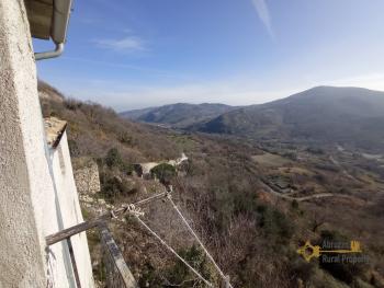Panoramic stone house with balconies, terrace and cellars. San Buono. Img22