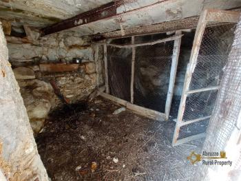 Panoramic stone house with balconies, terrace and cellars. San Buono. Img26