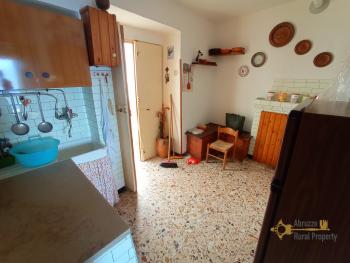 Panoramic stone house with balconies, terrace and cellars. San Buono. Img5