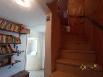 Panoramic stone house with balconies, terrace and cellars. San Buono. Img17