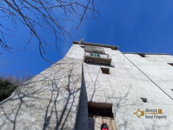 Panoramic stone house with balconies, terrace and cellars. San Buono. Img27