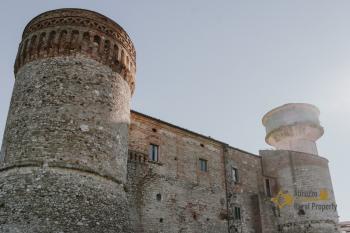 Beautiful 215 sqm apartment part of an historic palazzo. Img38